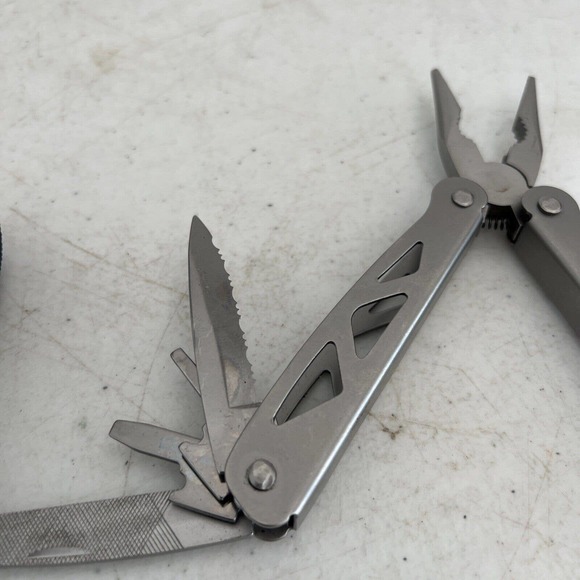 Sheffield 12-IN-1 MULTI TOOL - Pliers, Screwdriver, Knife & More - Picture 5 of 11